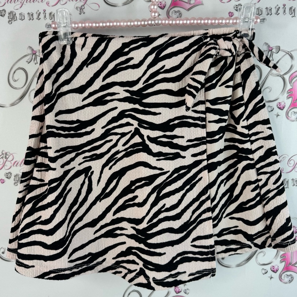 Zara skort shorts skort Black and Cream pink Zebra Print animal print